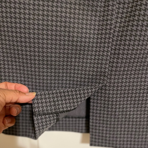 Black and Gray Pencil Skirt - Picture 4 of 8